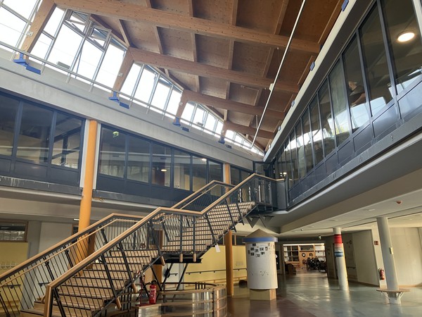 Halle 1